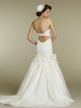 Hayley Paige for sale on PreOwnedWeddingDresses.com