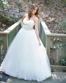 Lazaro 3108 wedding dress for sale on PreOwnedWeddingDresses.com