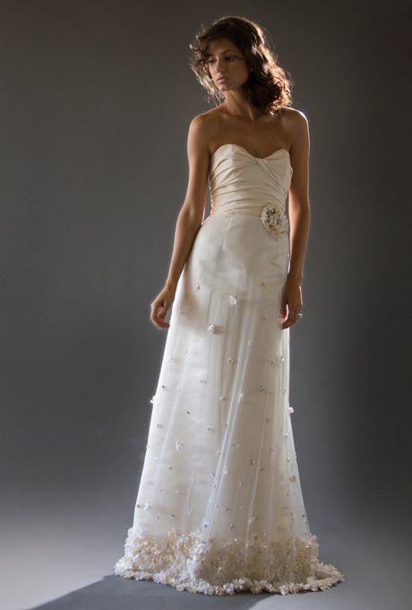 iris_cocoe_voci_wedding_dress_primary