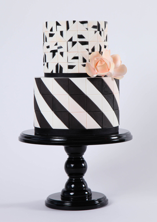 Intricate Wedding Cake Inspiration | PreOwnedWeddingDresses.com
