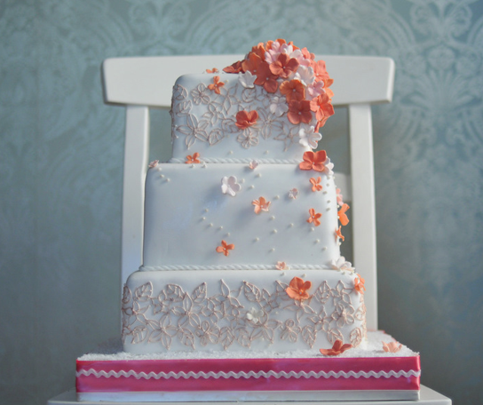 Intricate Wedding Cake Inspiration | PreOwnedWeddingDresses.com