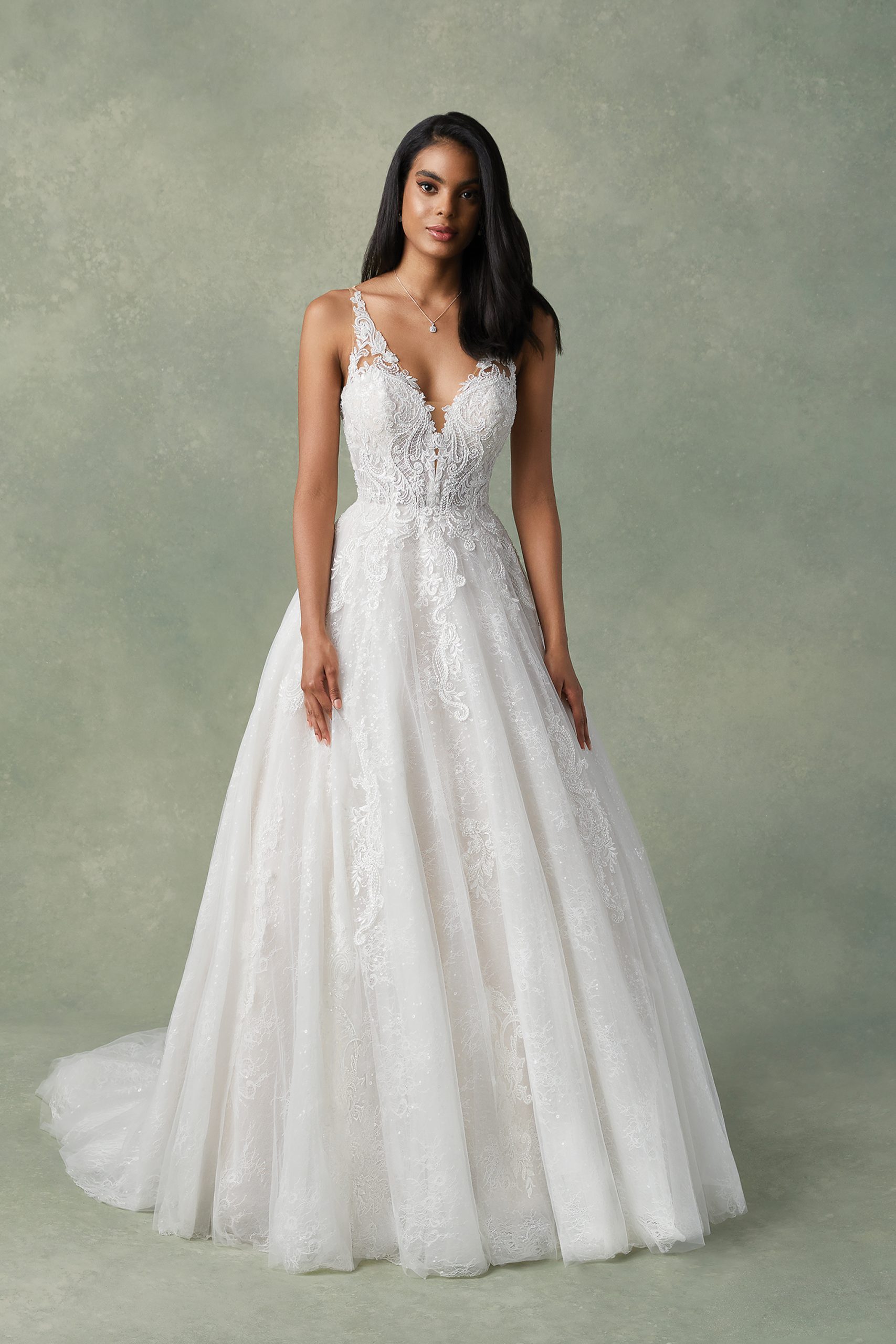 http://blog.preownedweddingdresses.com/wp-content/uploads/2016/10/Justin-Alexander-Felicia-Wedding-Dress-scaled.jpeg