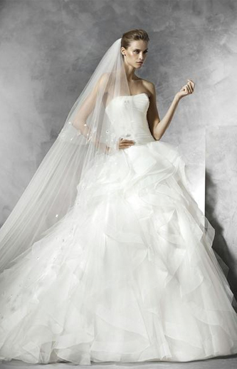 pronovias belia wedding dress for sale