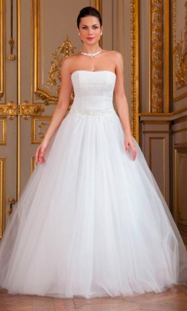 creations Paris wedding dress