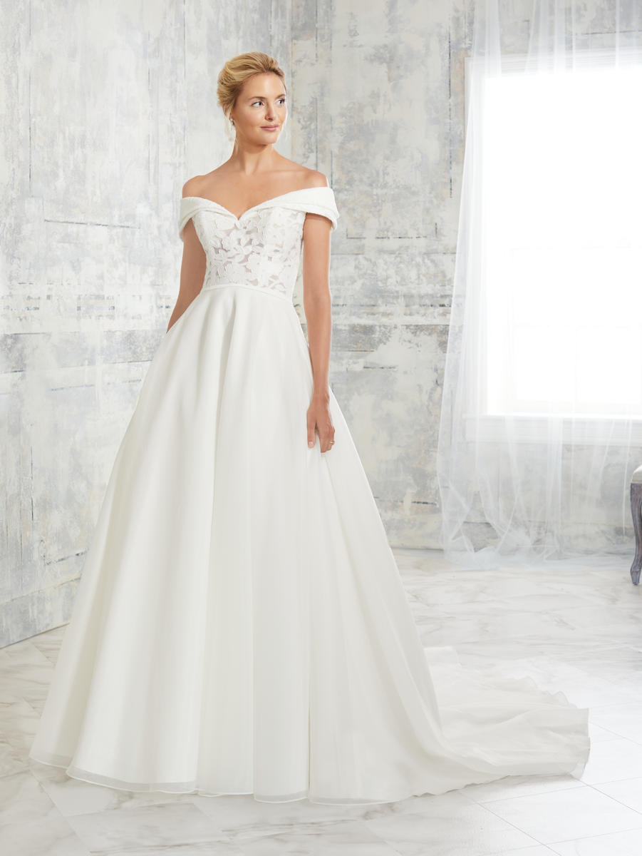 Adrianna Papell 31138 Wedding Dress