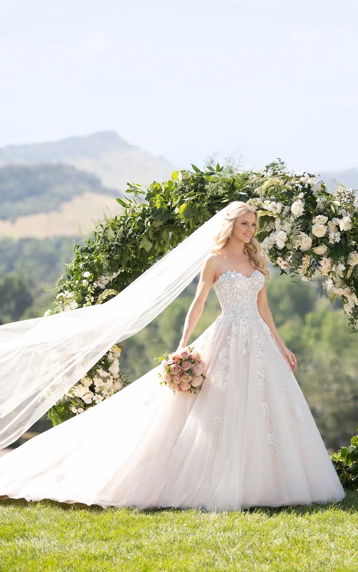 Martina Liana 1048 Wedding Dress