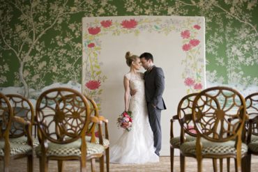 10 Unique Wedding Ceremony Backdrops | PreOwnedWeddingDresses.com