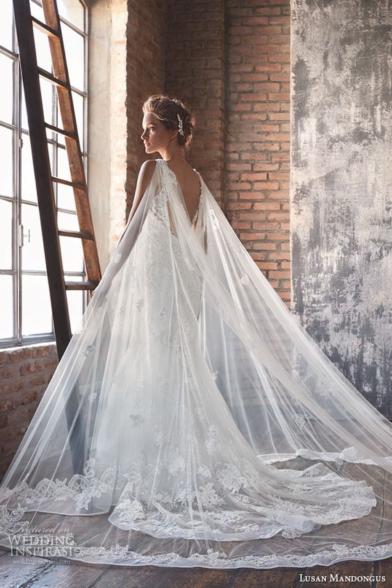 10 Stunning Wedding Gowns With Capes ...