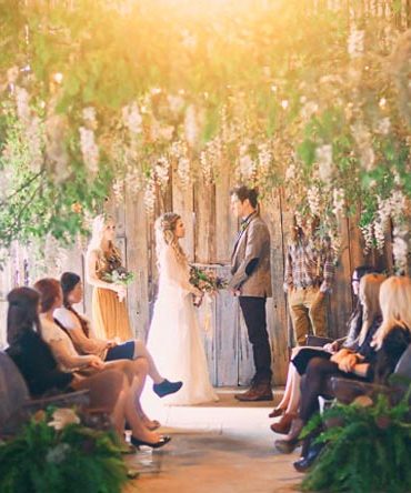 Outdoors In Wedding Decor Ideas | PreOwnedWeddingDresses.com