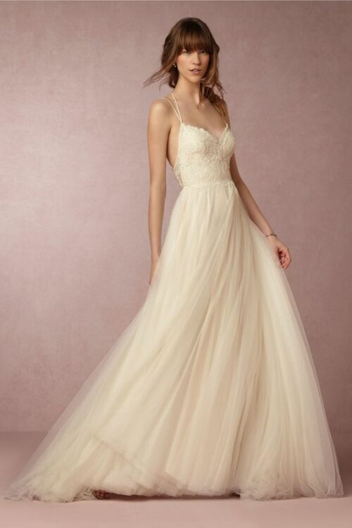 10-more-beach-wedding-gowns-for-the-second-time-around-preowned-wedding-dresses