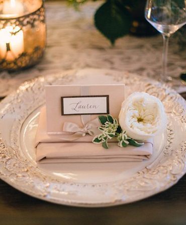 Gorgeous Wedding Tables | PreOwnedWeddingDresses.com