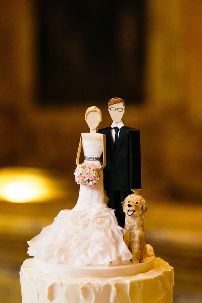 Incorporating Your Pup at Your Wedding | PreOwnedWeddingDresses.com
