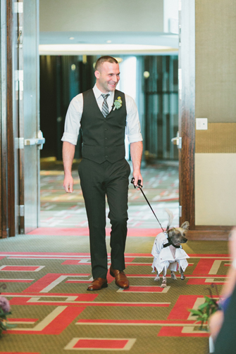 Incorporating Your Pup at Your Wedding | PreOwnedWeddingDresses.