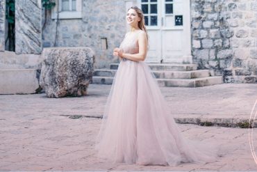10 More Flattering Wedding Gowns With Empire Waistlines