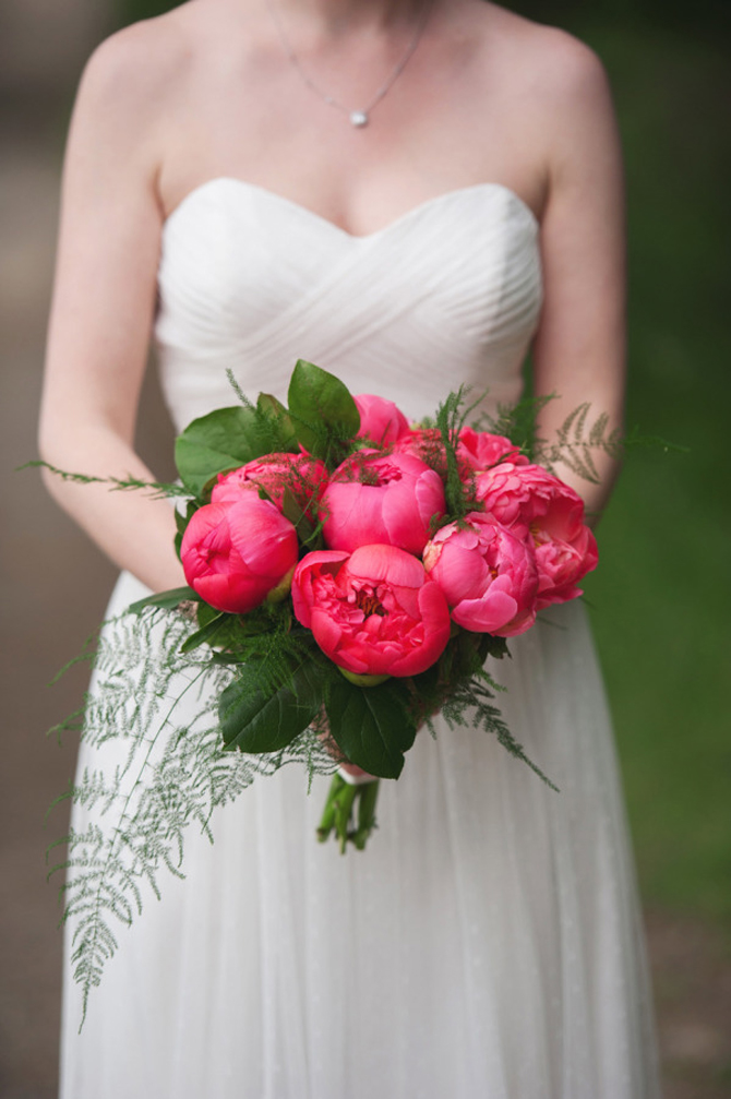 Hot Pink Bridal Bouquets | PreOwnedWeddingDresses.com