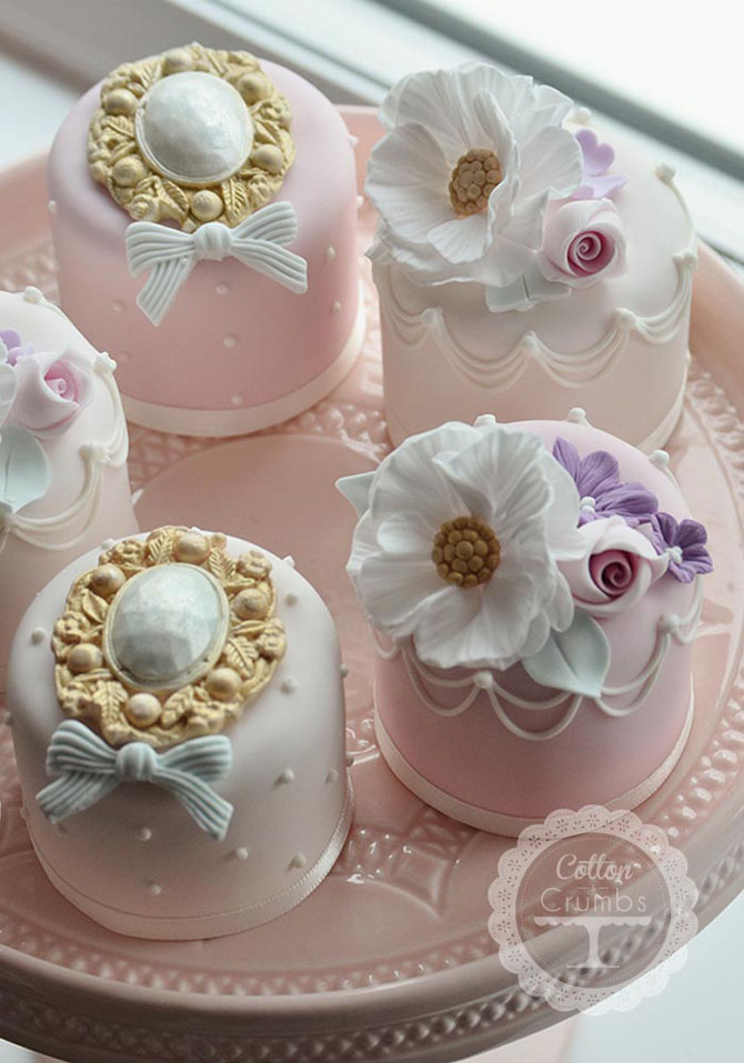Adorable Mini Wedding Cakes | PreOwnedWeddingDresses.com