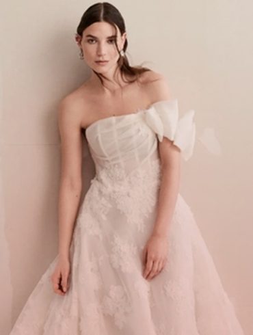 10 Lace Ball Gowns for the Sophisticated Bride