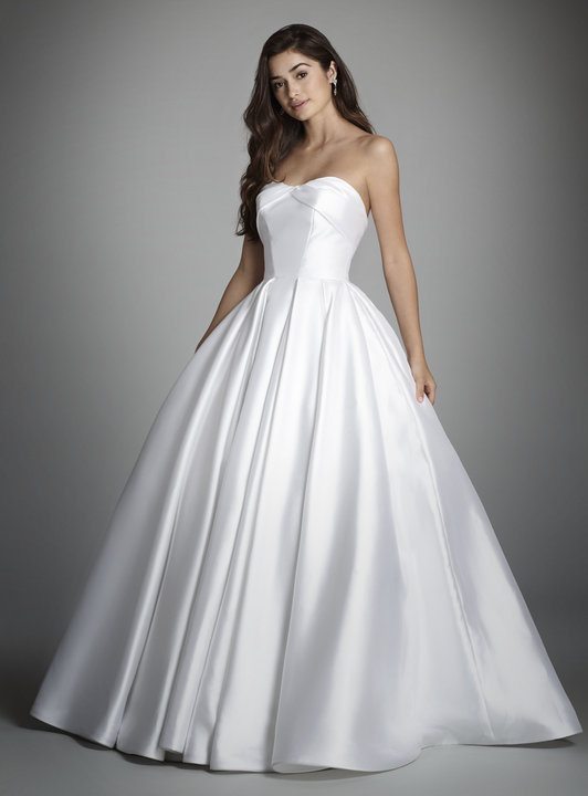 Diana by Vera Wang Wedding Gown