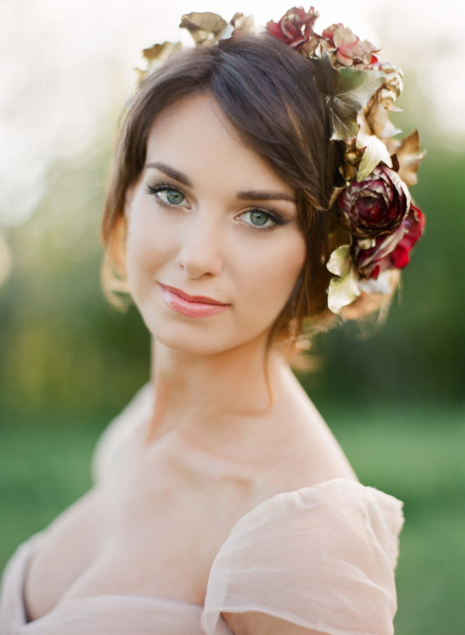 defined eyes and coral lip wedding makeup