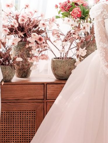 10 Gorgeous Ballgown Wedding Dresses