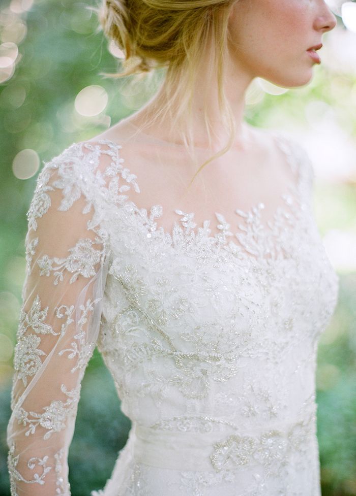 1-lace-wedding-gown-long-sleeve