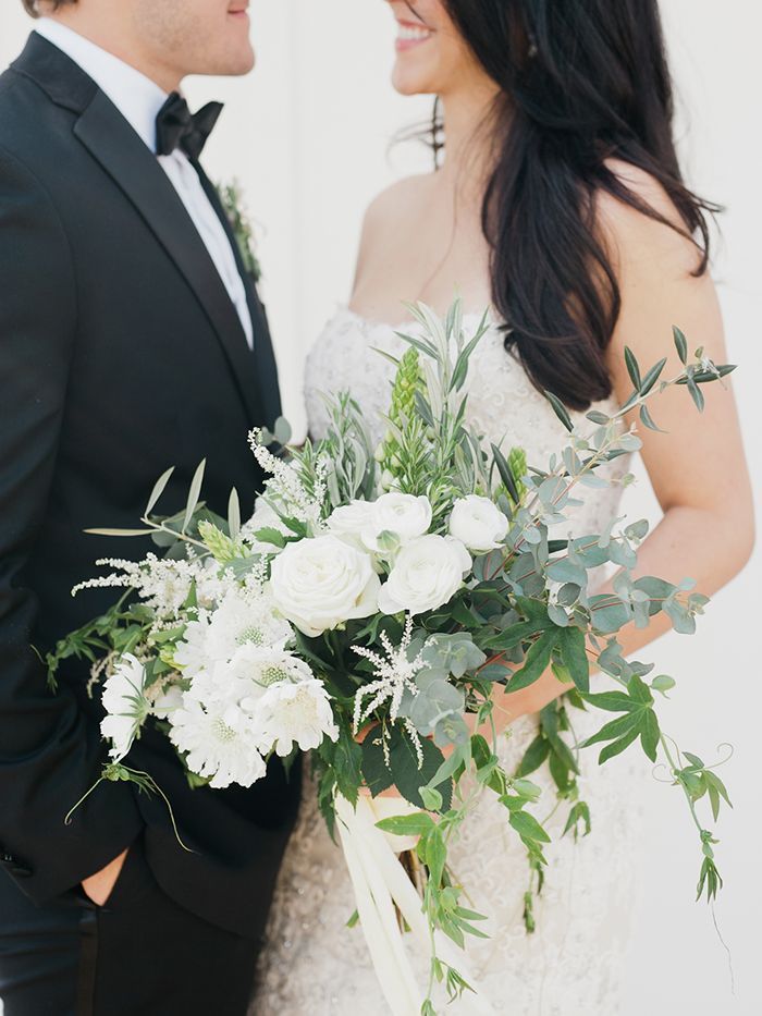 1-white-green-elegant-wedding