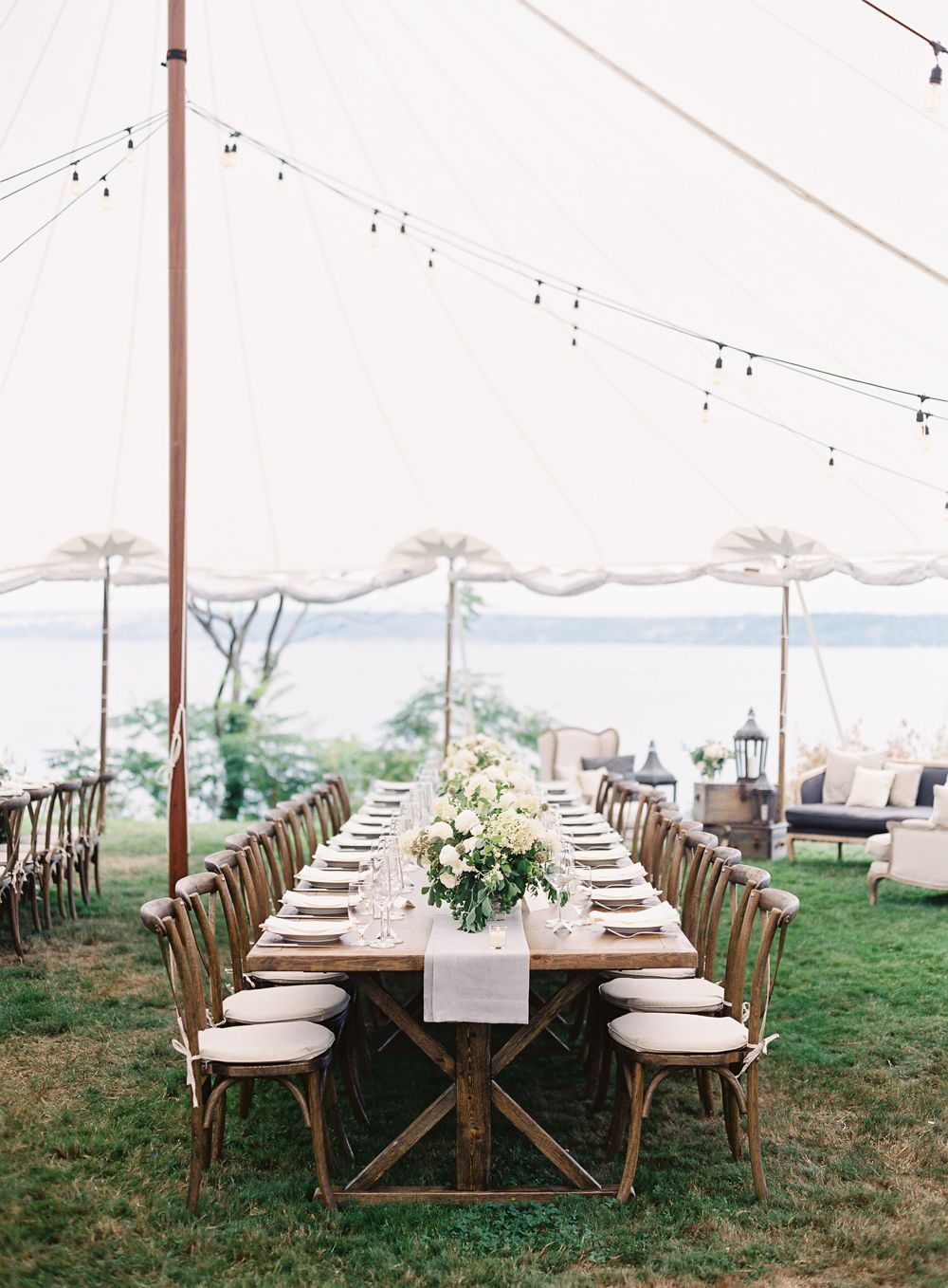 13-outdoor-wedding-reception-decor