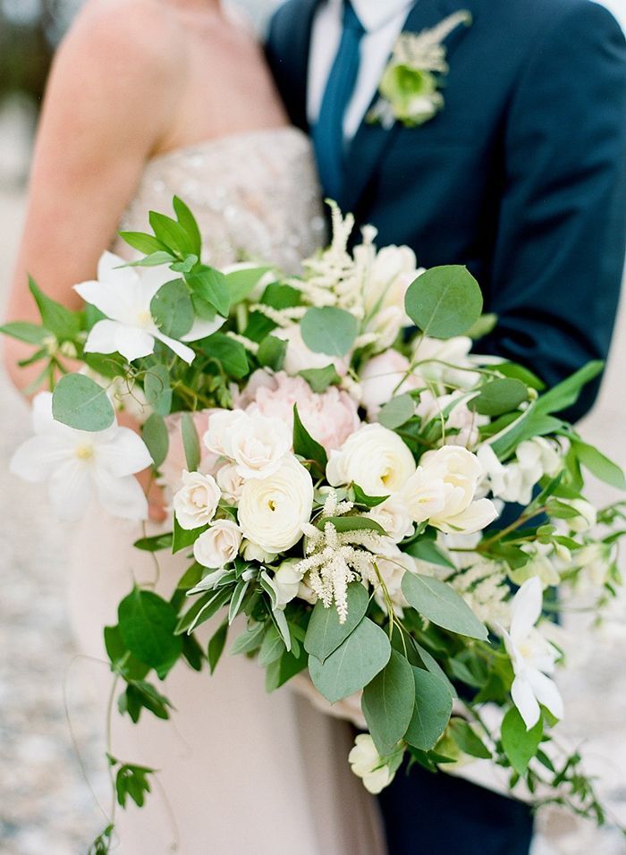14-green-white-navy-peach-wedding-inspiration