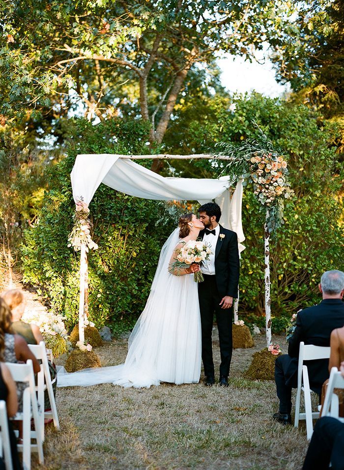 16-intimate-romantic-outdoor-wedding-ceremony
