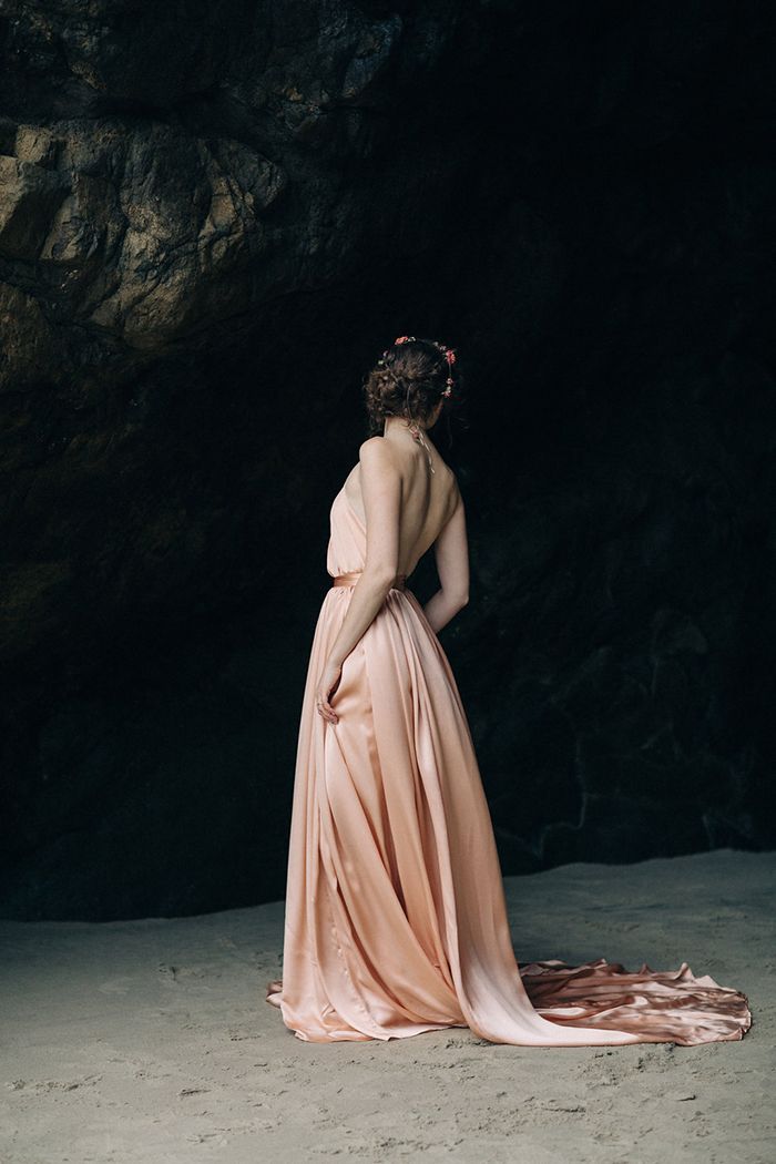 19-unique-pink-wedding-gown