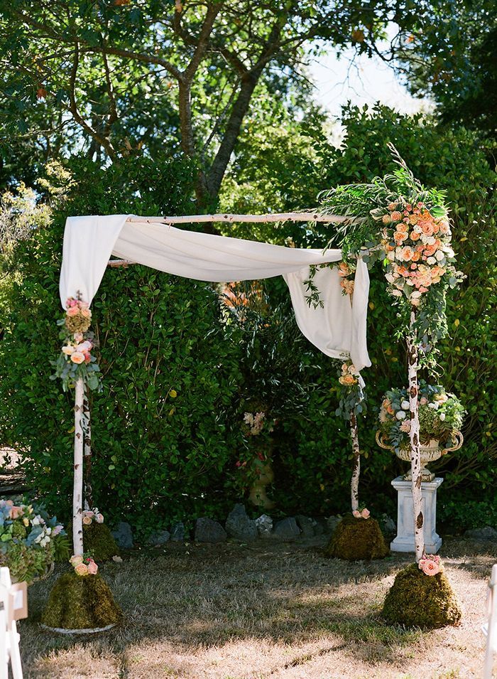 2-unique-outdoor-wedding-ceremony-ideas