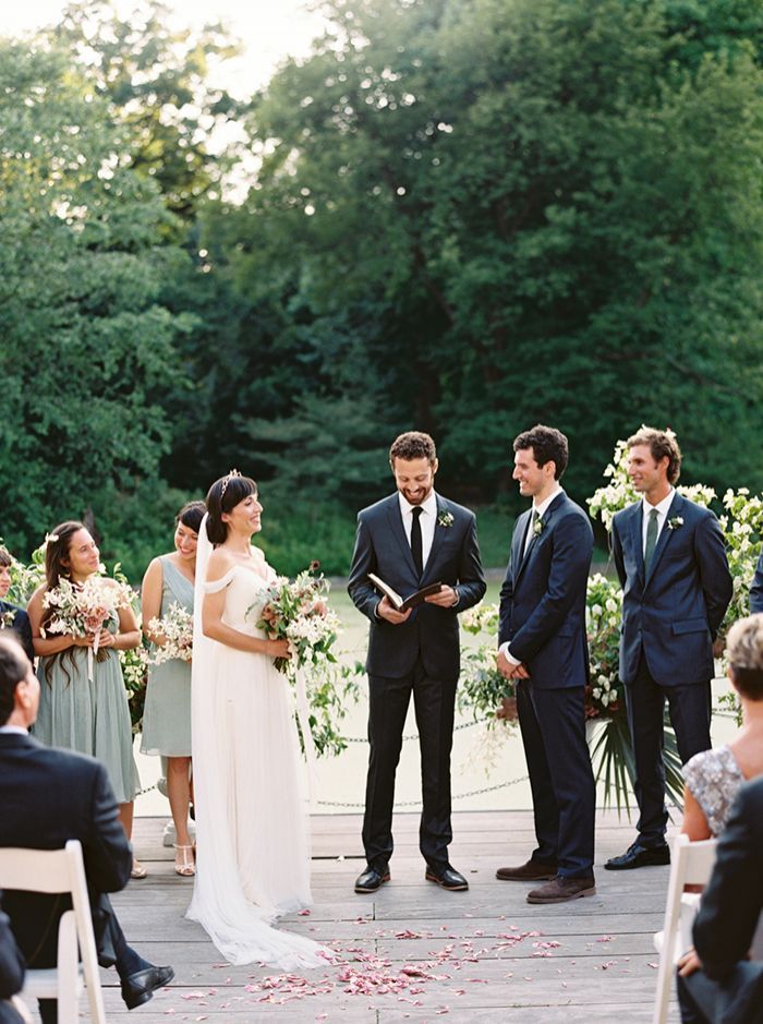 21-casual-outdoor-brooklyn-wedding