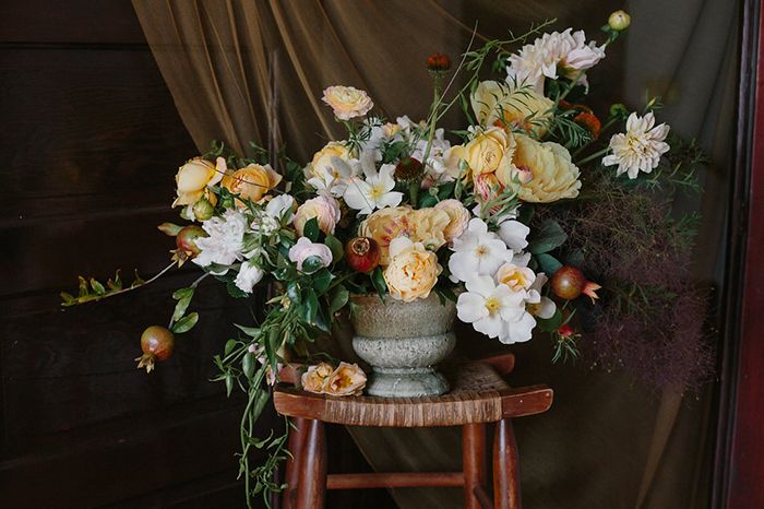 22-moody-wedding-florals