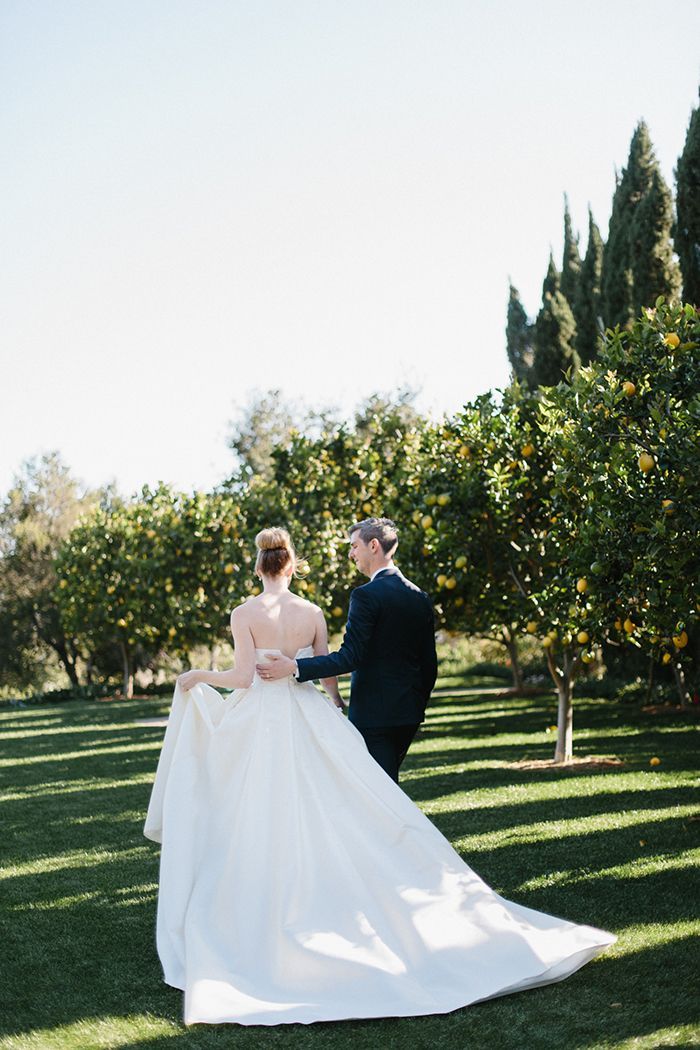 22-simple-orchard-wedding-reception