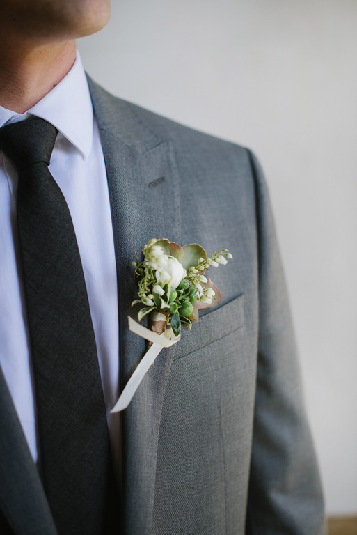 4-green-white-botanical-wedding-ideas