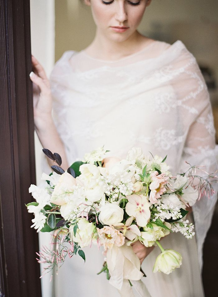 4-white-tulip-bouquet-lace-gown