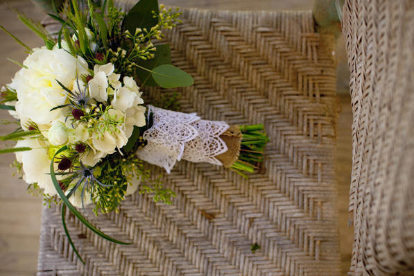 rustic-farm-wedding-bouquet