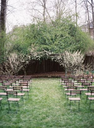 backyard-simple-wedding-ceremony-ideas
