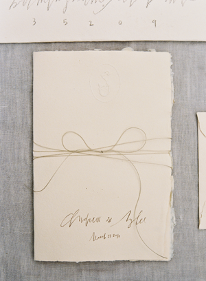 calligraphy-wedding-invitations