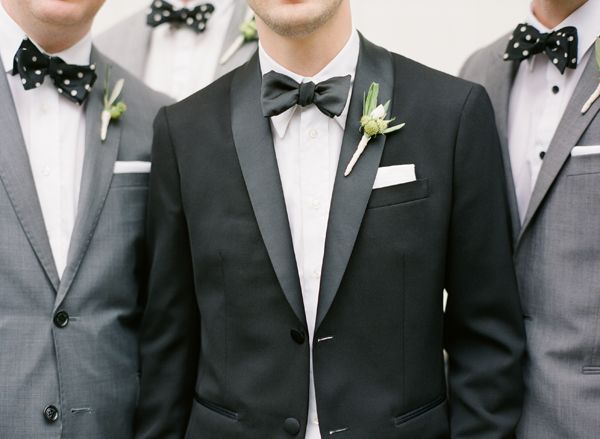 groom-groomsmen-black-tux-grey-suits