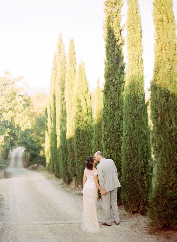 italian-country-road-bride-groom