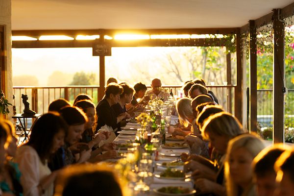 long-wedding-dinner-table