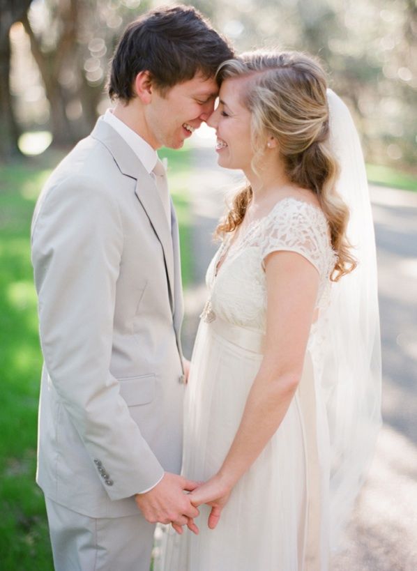 magnolia-plantation-charleston-winter-wedding-bride-groom-claire-pettibone-dress