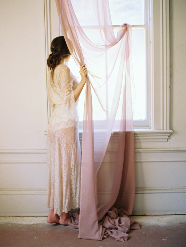 rwg-romantic-lace-boudoir-session17