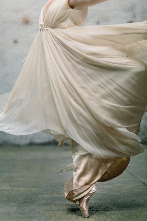 samuelle-wedding-gown-ballet-shoot