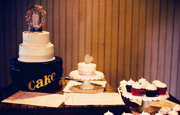 Vintage Wedding Cake Dessert Table