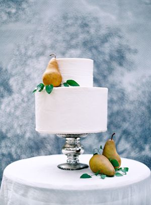 1-pear-wedding-cake
