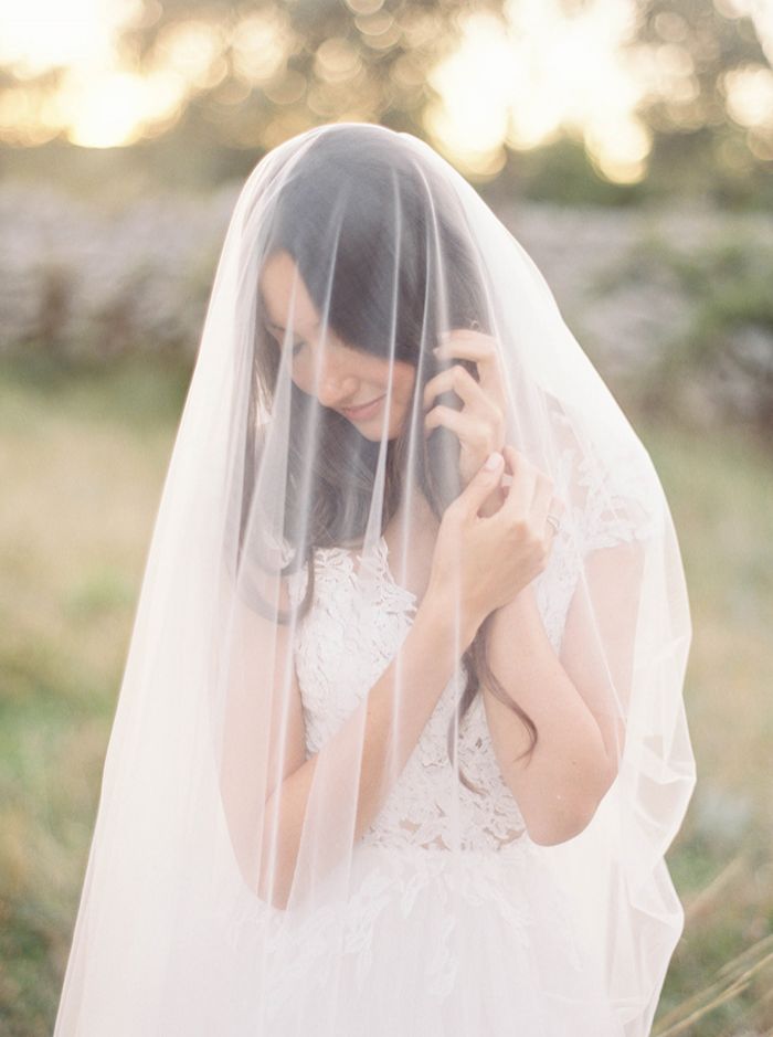 12-joseba-sandoval-lace-wedding-gown