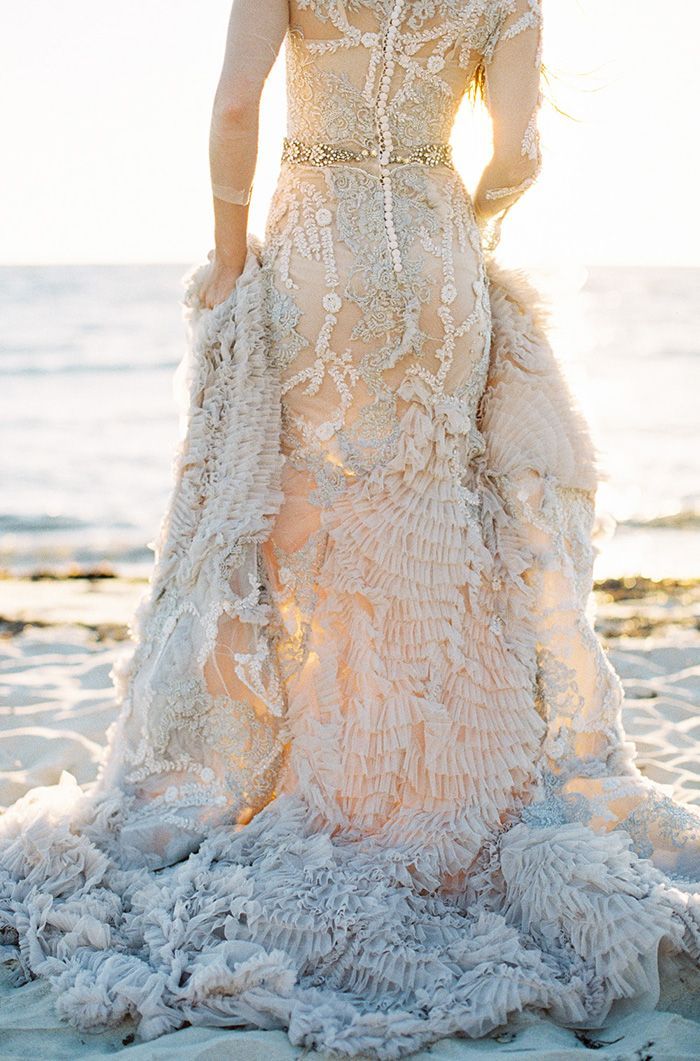 14-glam-lace-wedding-gown