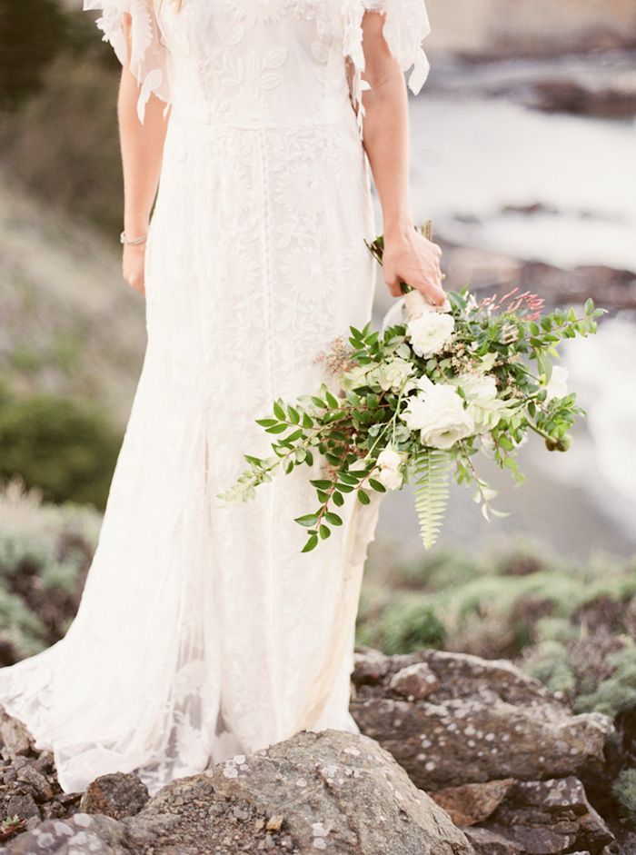 15-natural-white-green-bouquet-rue-de-seine-wedding-gown